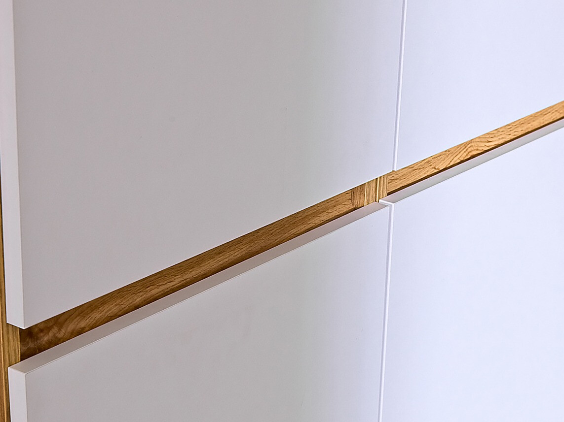 Kommode Evaropha 105 (Wotan eg + Hvid)