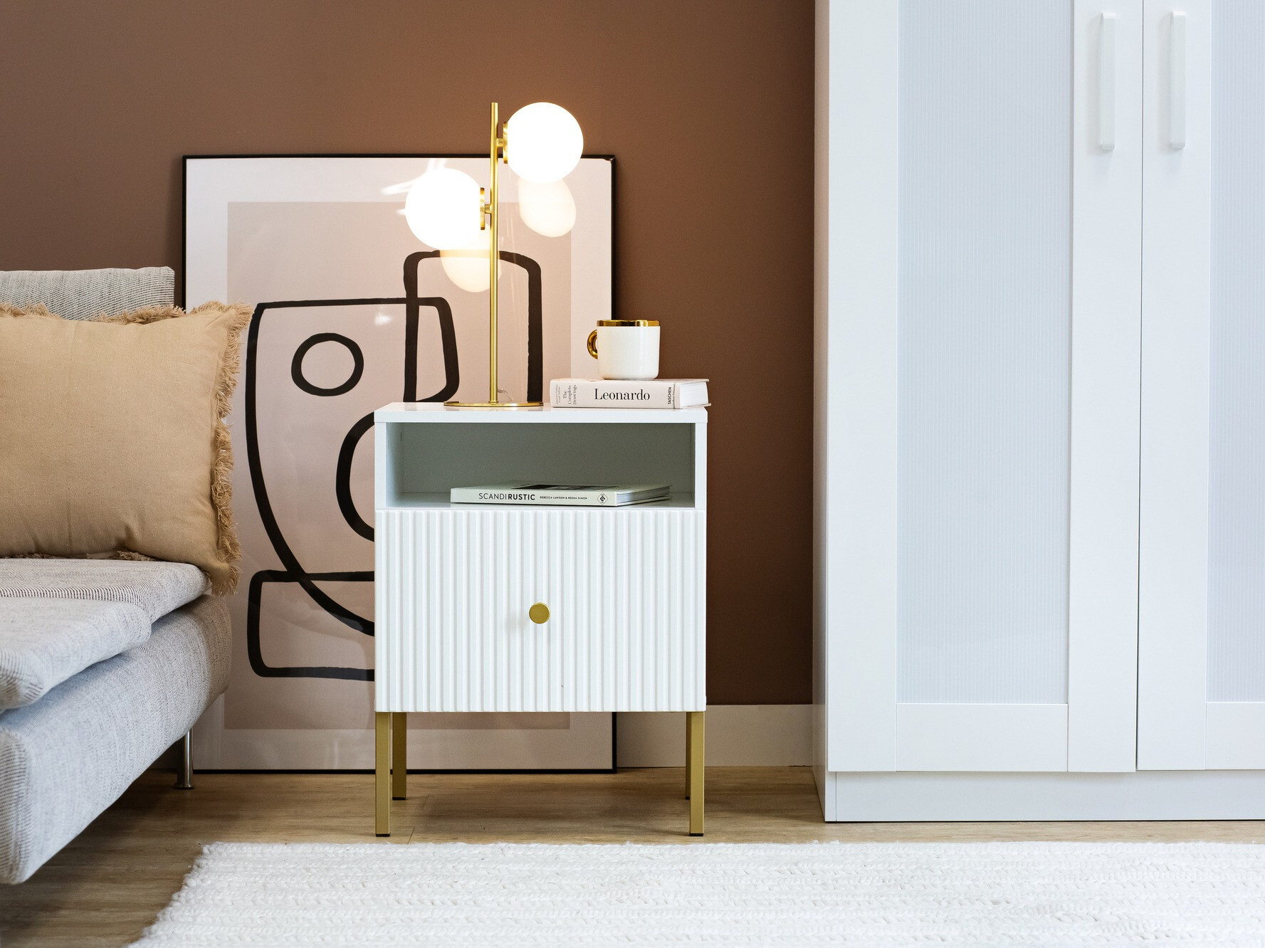 Sengebord Etliva 106 (Hvid + Gylden)