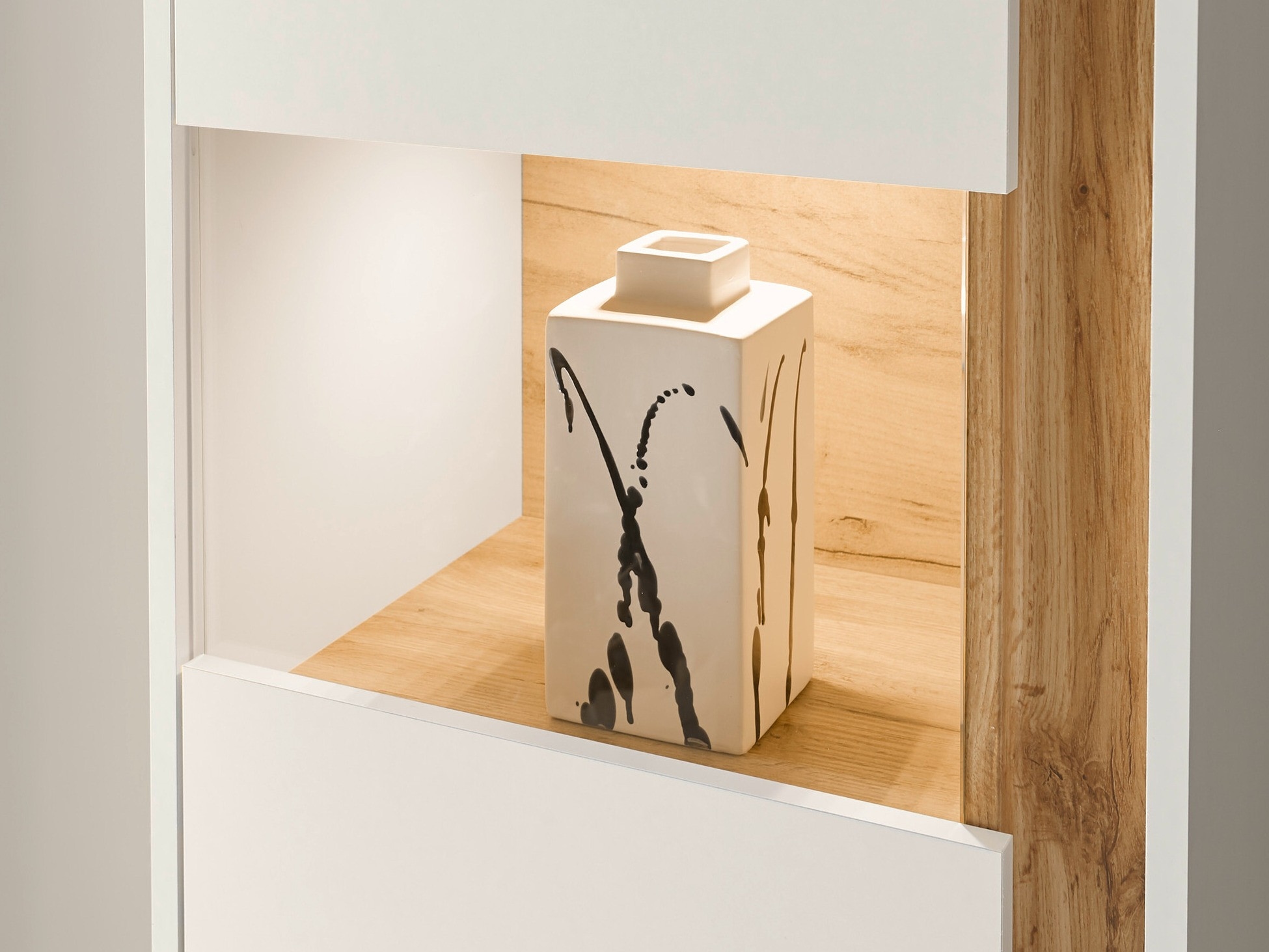 Reol Elbsori 102 (Hvid + Wotan eg)