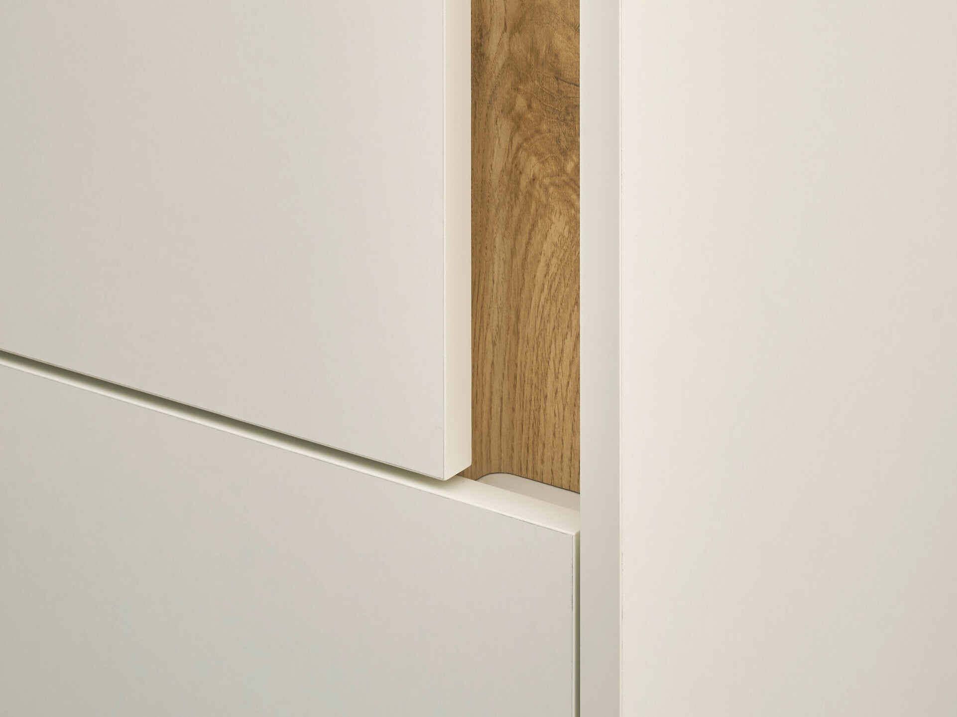 Reol Elbsori 104 (Hvid + Wotan eg)