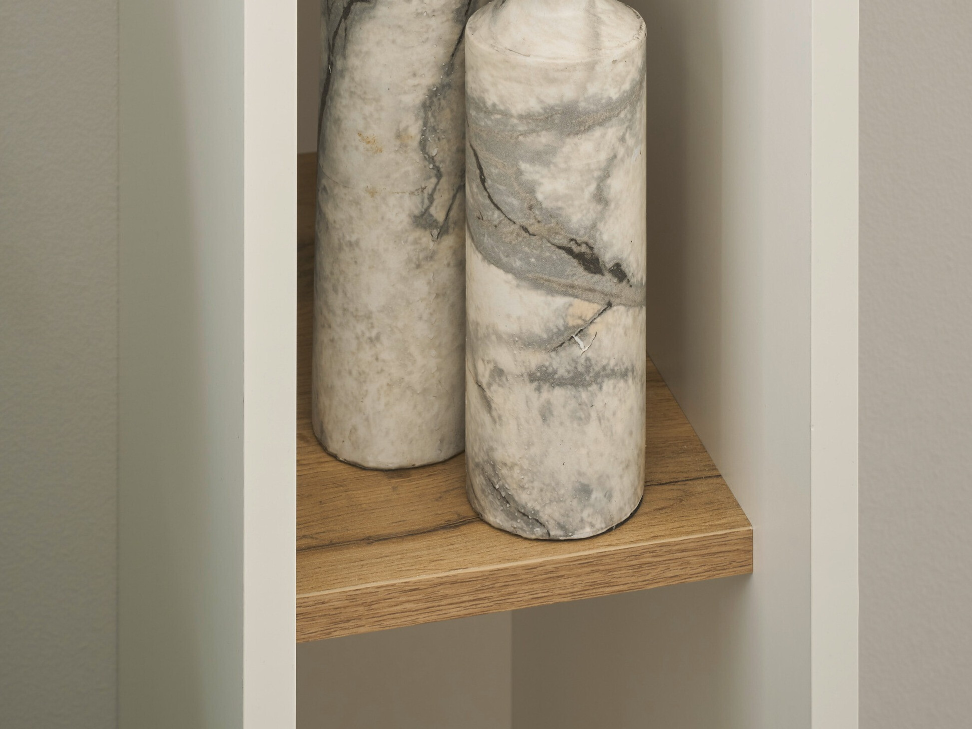 Reol Elbsori 106 (Hvid + Wotan eg)