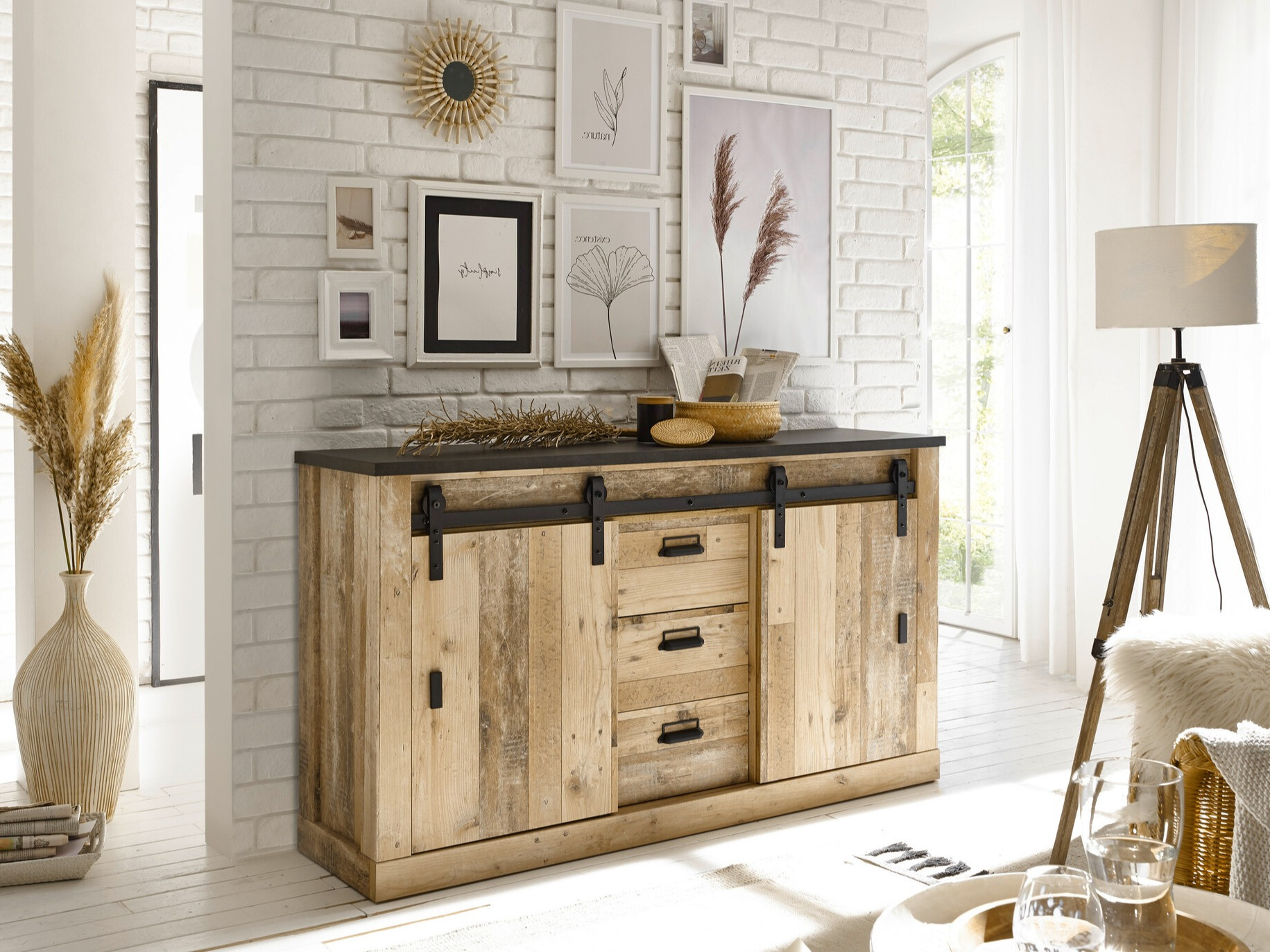 Kommode Cirtale 116 (Antracit + Modnet træ)