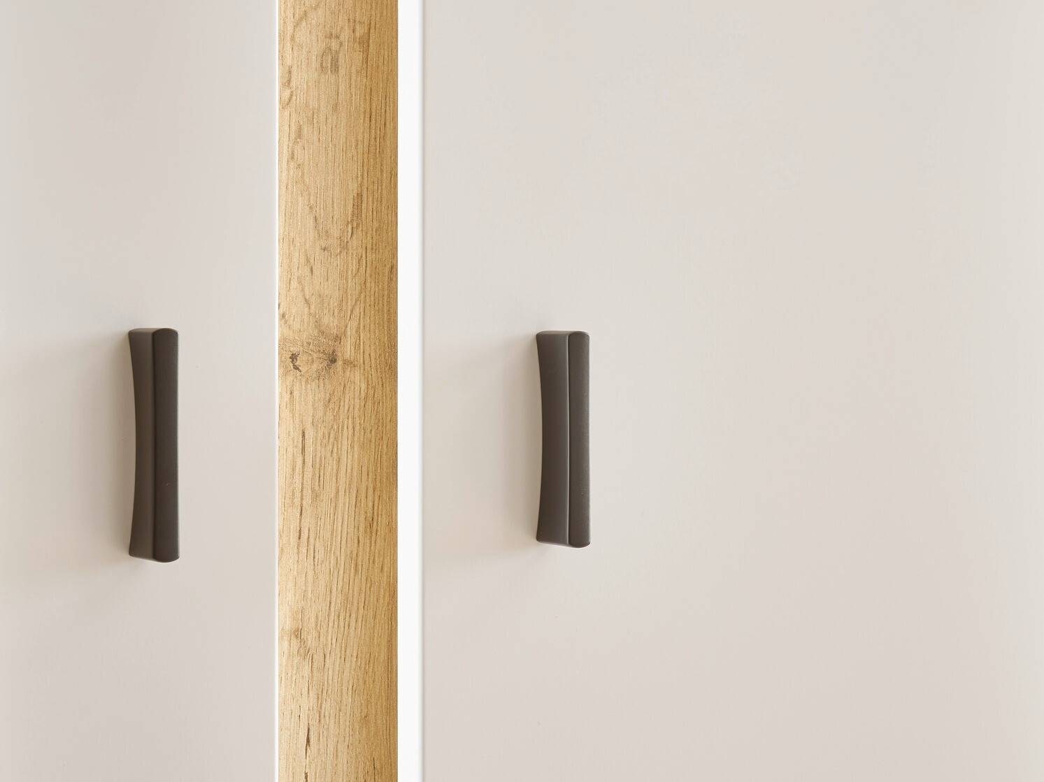 Reol Avimavi 101 (Hvid + Wotan eg)