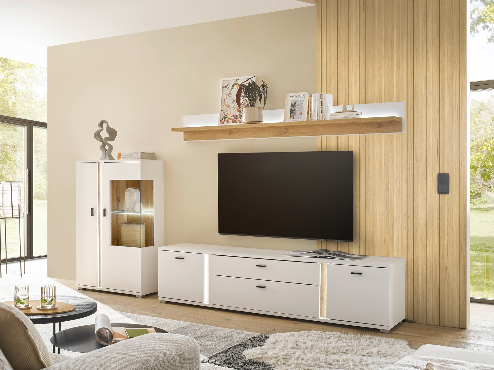 Skænk Avimavi 102 (Hvid + Wotan eg)