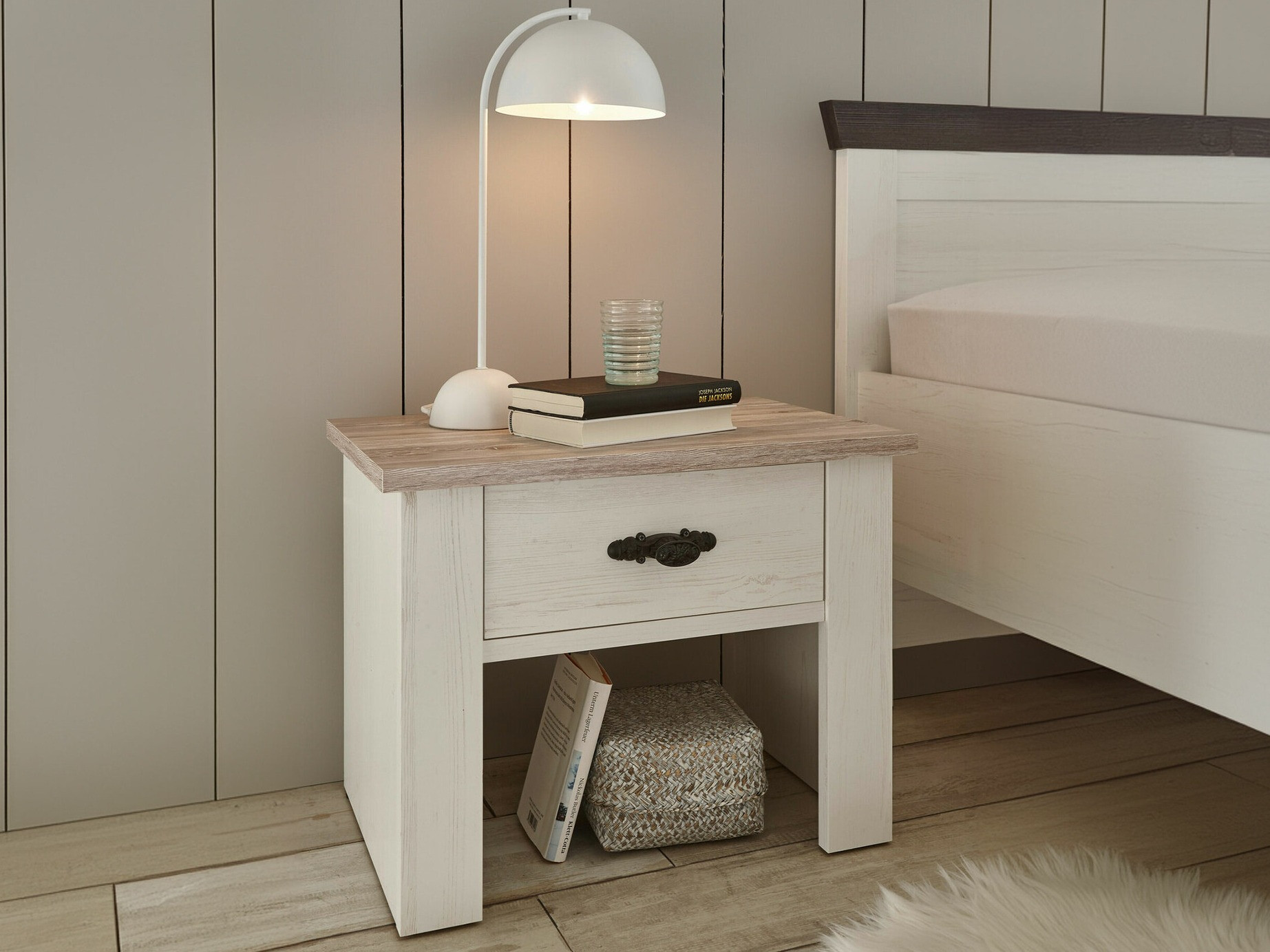 Sengebord Daltori 122