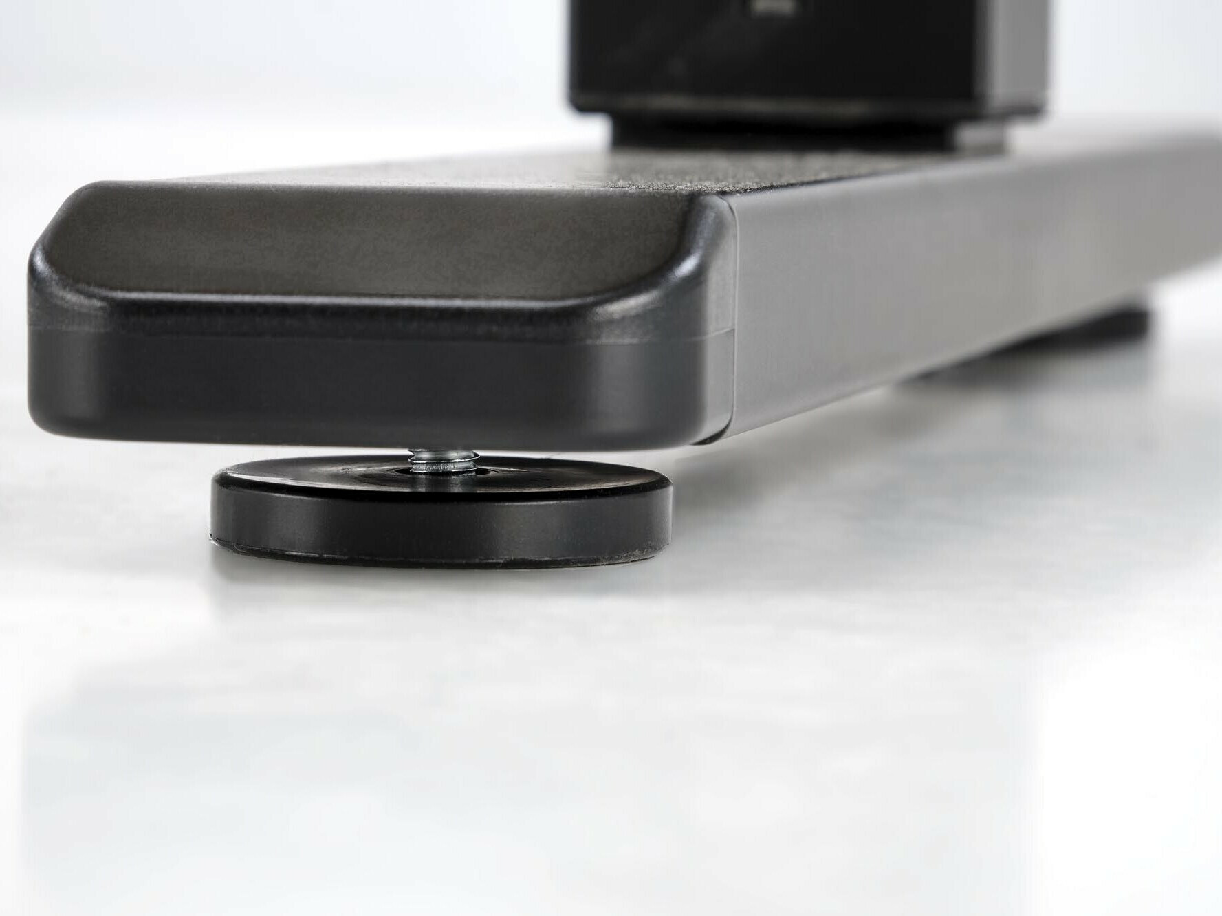 Hæve-sænkebord Houston 1704 (Artisan eg + Sort)