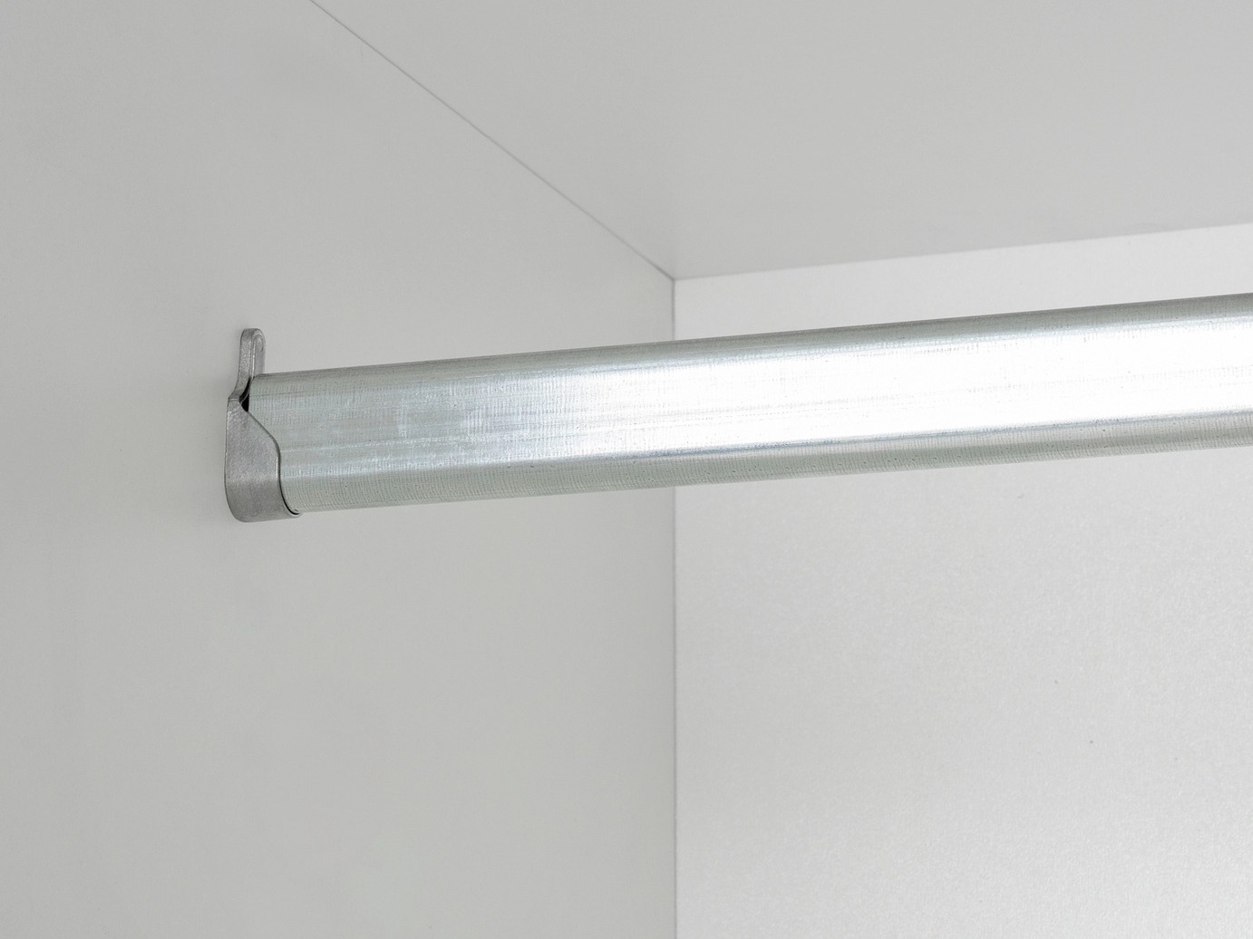 Garderobeskab Bristol 217