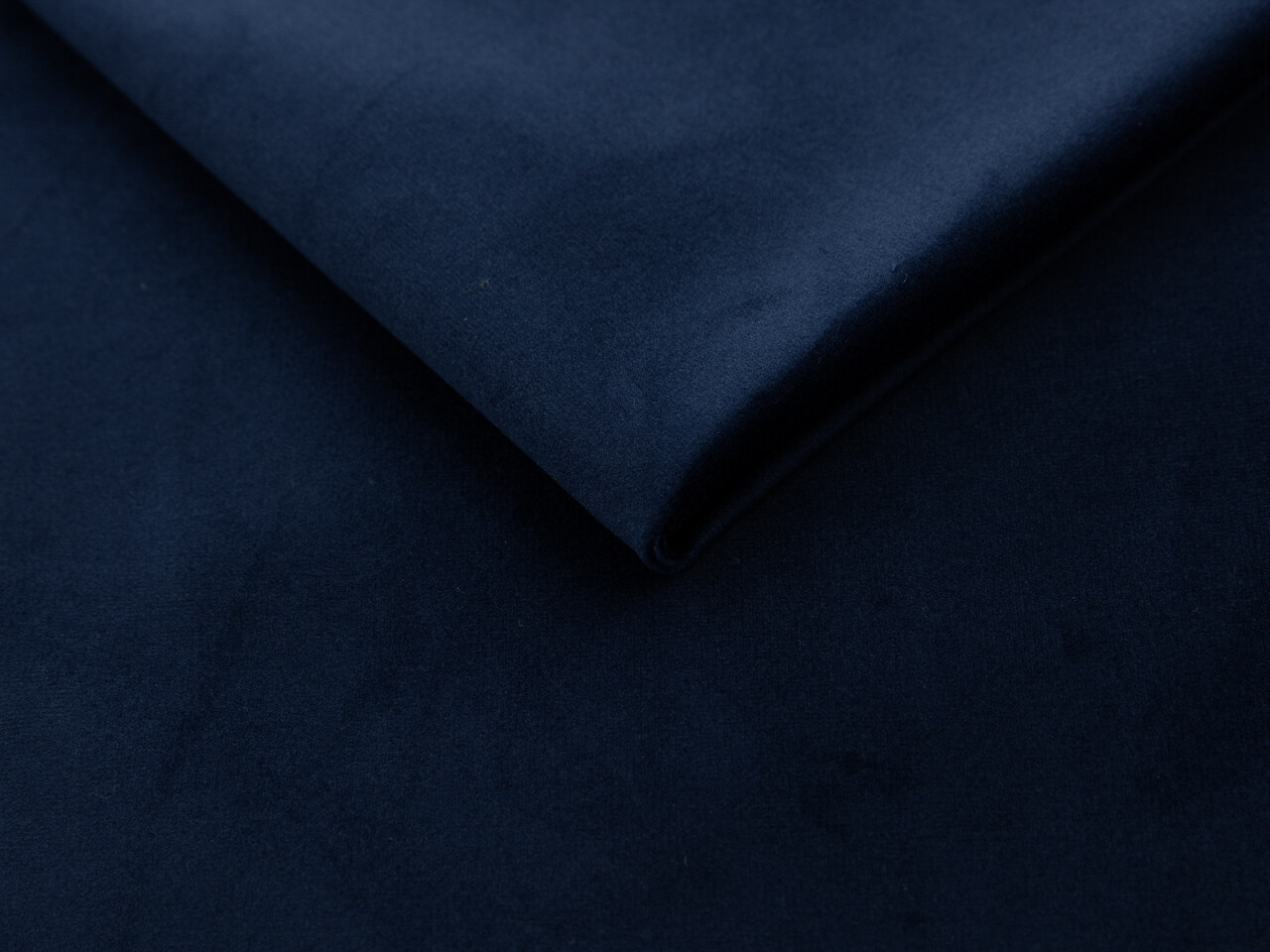 Lænestol Clovis 100 (Magic Velvet 2216)