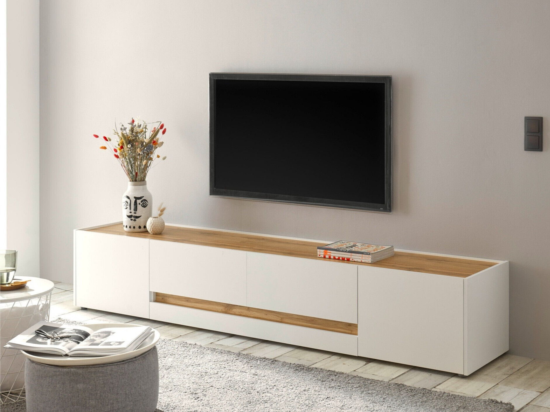 TV-bord Elbsori 116 (Hvid + Wotan eg)